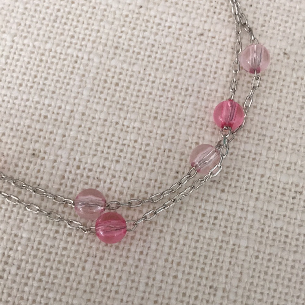 Delicate vintage silver chain pink beaded bracelet - Picture 2 of 2